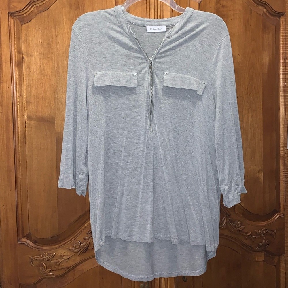 Calvin Klein light gray shirt Size Medium